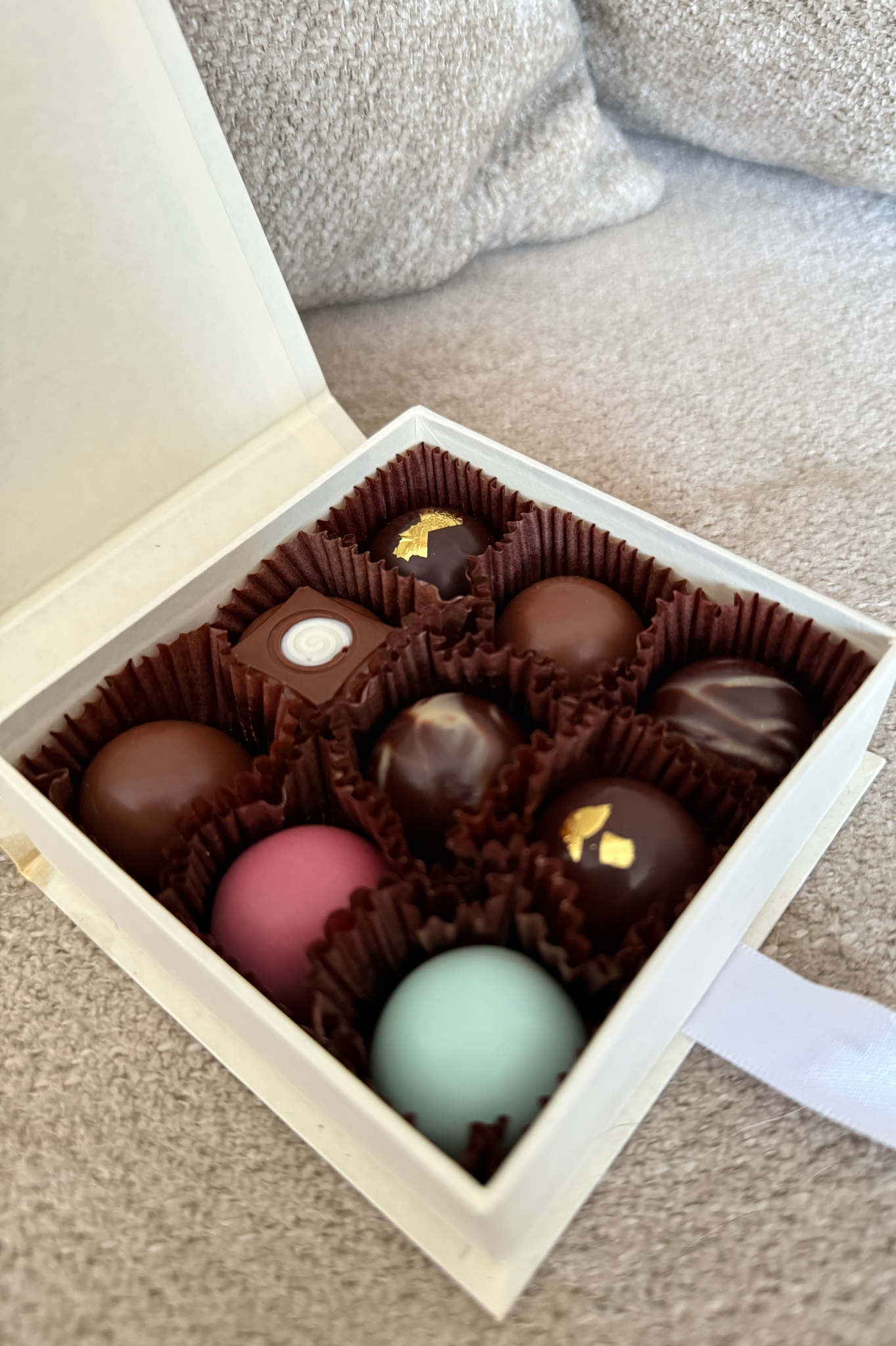 Chocolates de Recuerdo - Paquete de 10 cajas con 9 Chocolates | Chocolate Belga